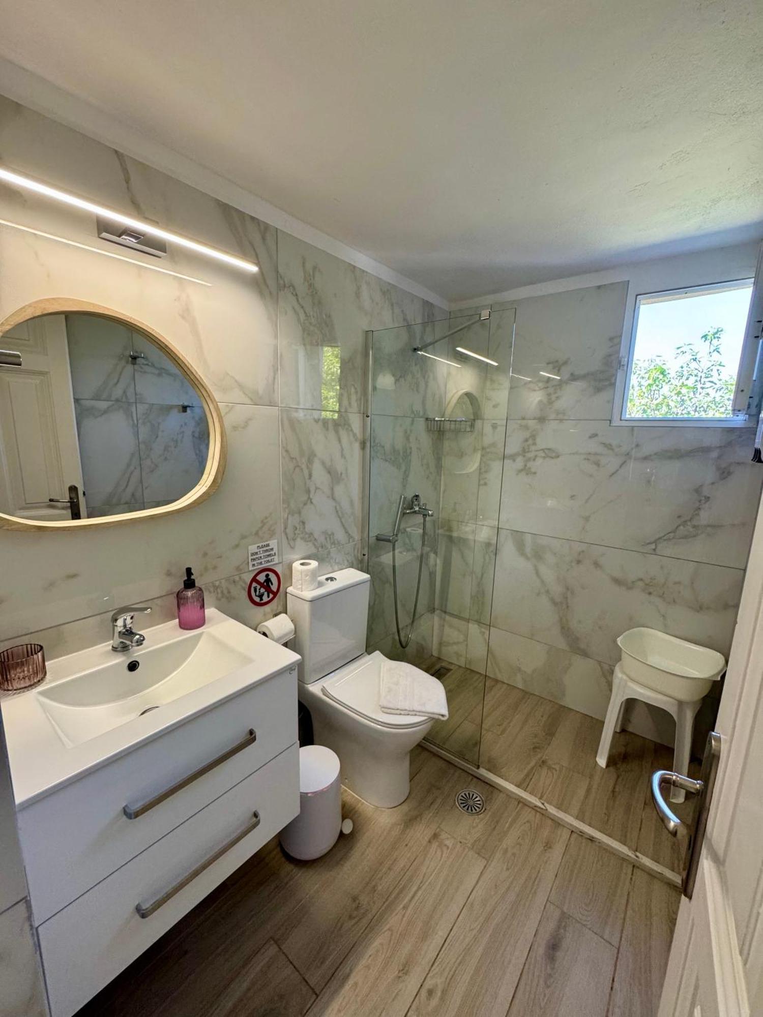 Sungate Villas Almiros Beach 외부 사진